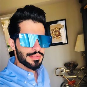 Meet your Posher, Ali